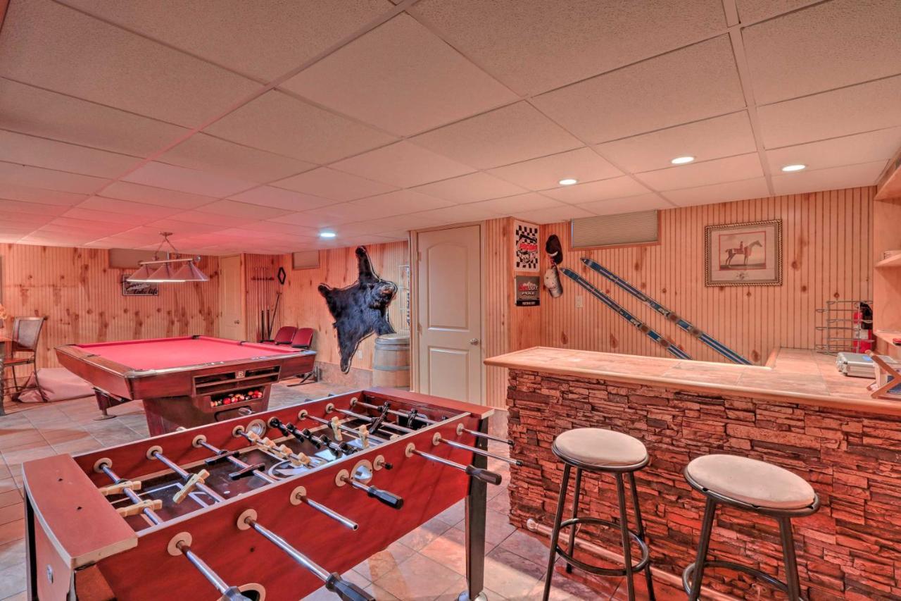 Poconos Home With Game Room Walk To Lake Harmony! Luaran gambar