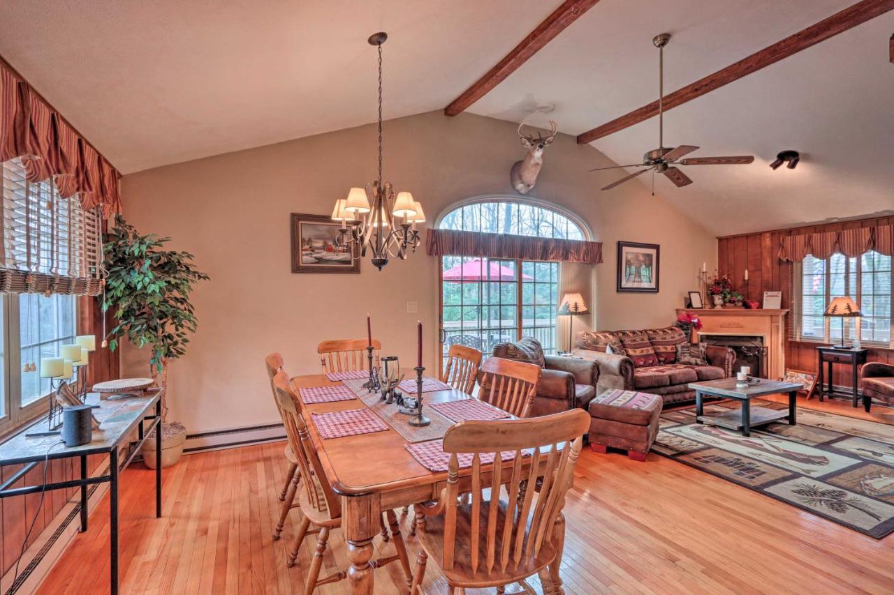 Poconos Home With Game Room Walk To Lake Harmony! Luaran gambar