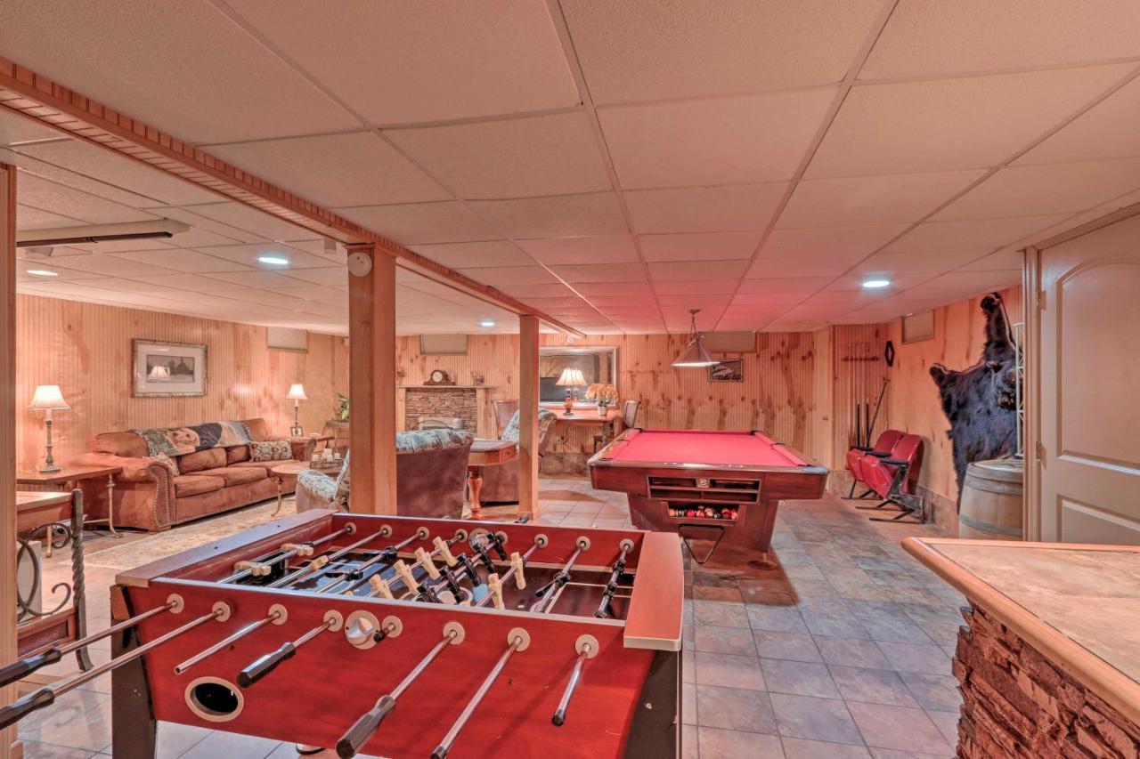 Poconos Home With Game Room Walk To Lake Harmony! Luaran gambar