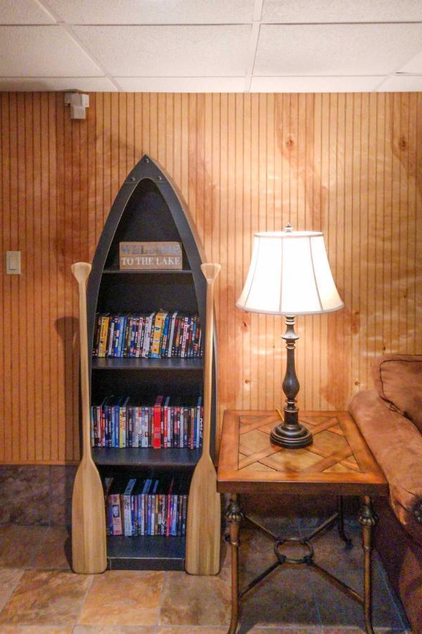 Poconos Home With Game Room Walk To Lake Harmony! Luaran gambar